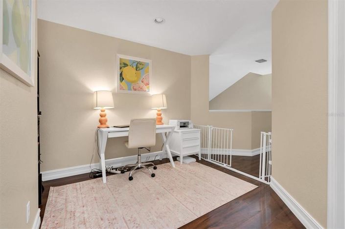 Image No.28-3 Bed Property for sale