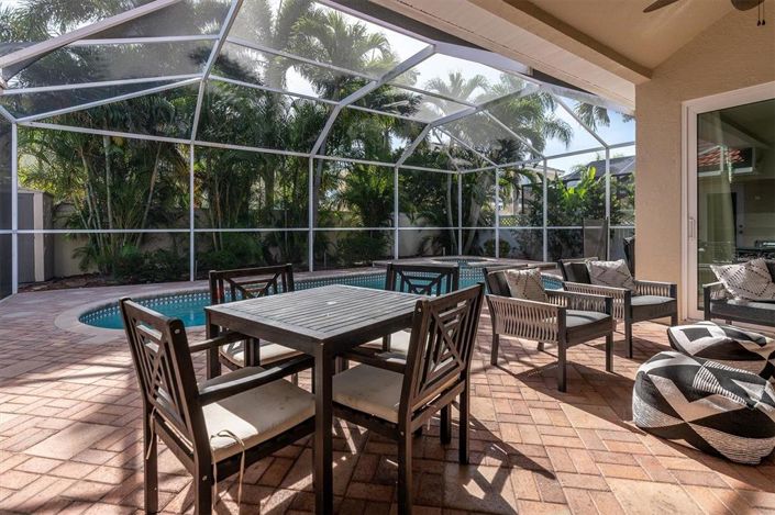 Image No.37-3 Bed Property for sale