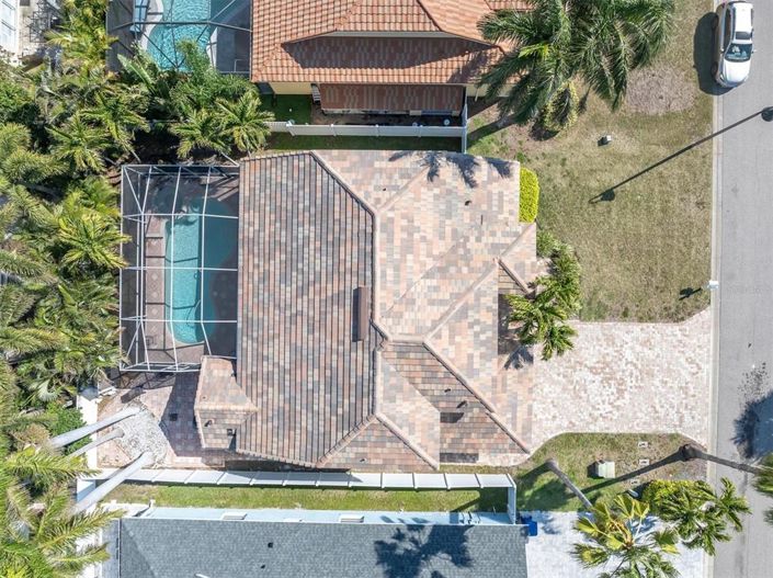 Image No.38-3 Bed Property for sale