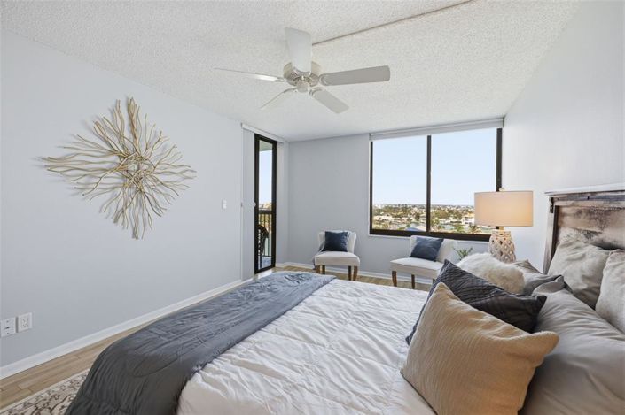 Image No.13-2 Bed Property for sale