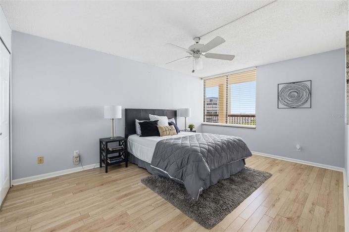 Image No.19-2 Bed Property for sale