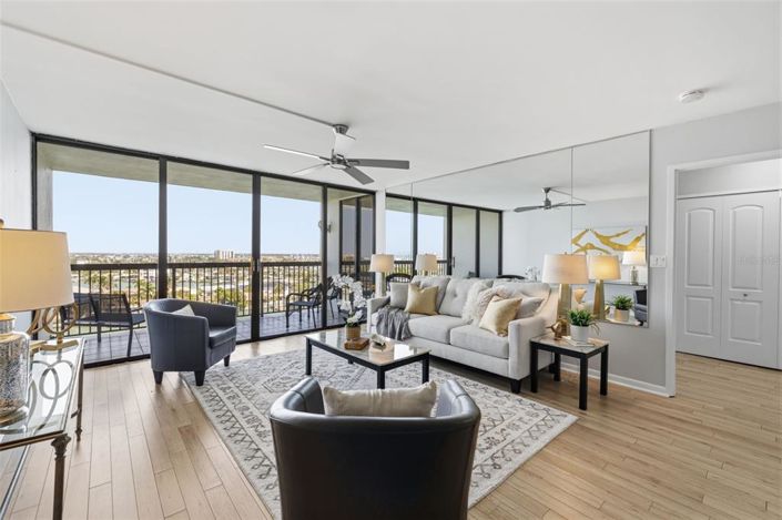 Image No.2-2 Bed Property for sale