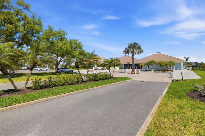 Image No.32-2 Bed Property for sale