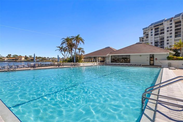 Image No.59-2 Bed Property for sale