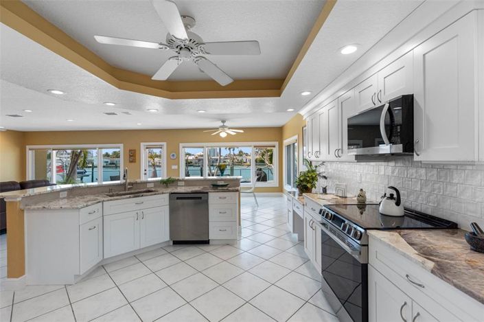 Image No.25-4 Bed Property for sale