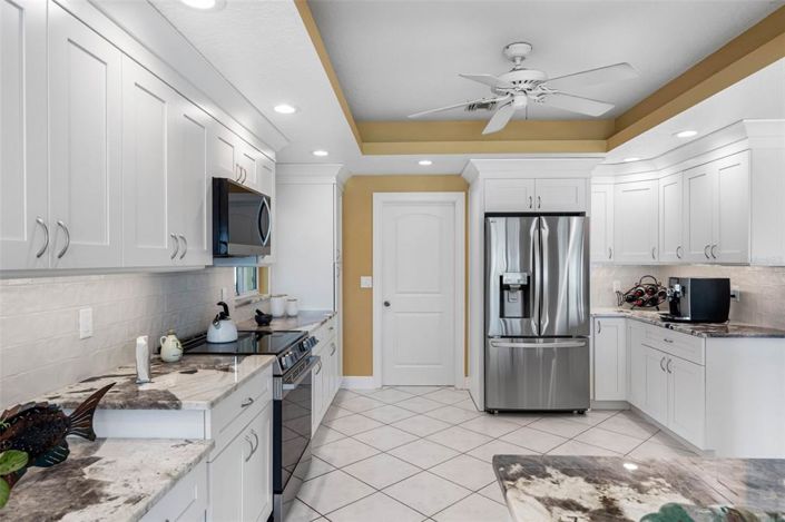 Image No.26-4 Bed Property for sale