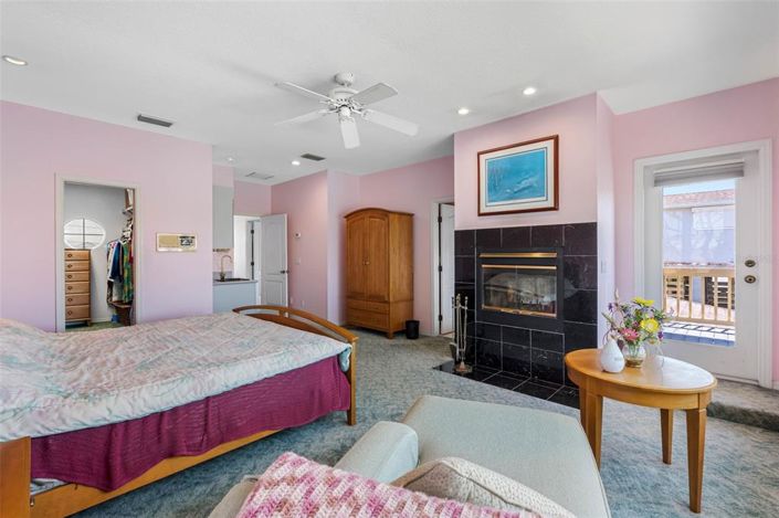 Image No.40-4 Bed Property for sale