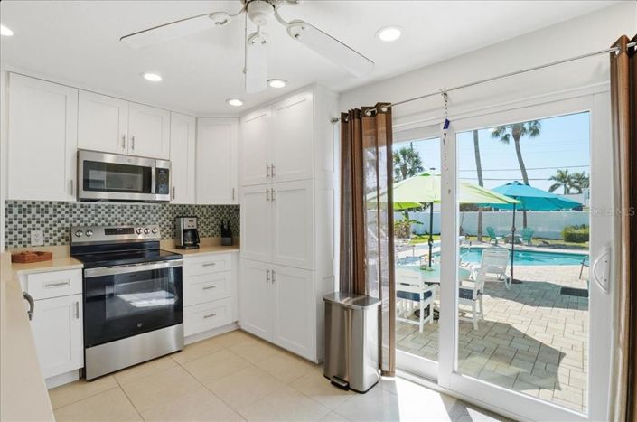 Image No.17-3 Bed Property for sale