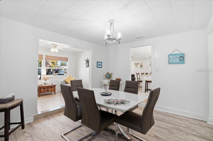 Image No.19-3 Bed Property for sale