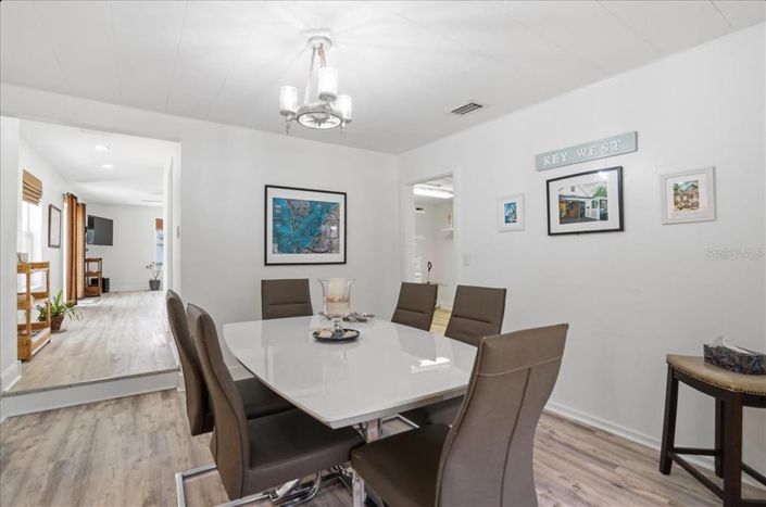 Image No.21-3 Bed Property for sale