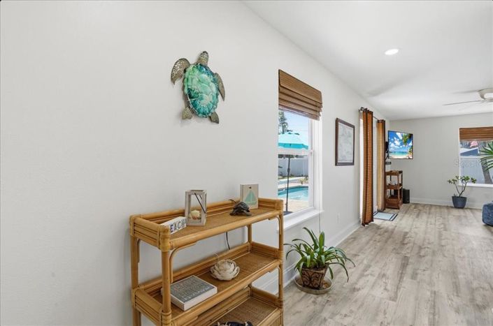 Image No.24-3 Bed Property for sale