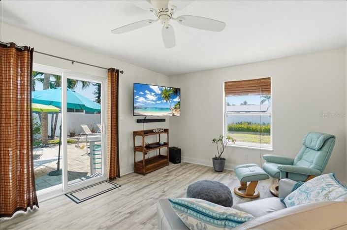 Image No.26-3 Bed Property for sale