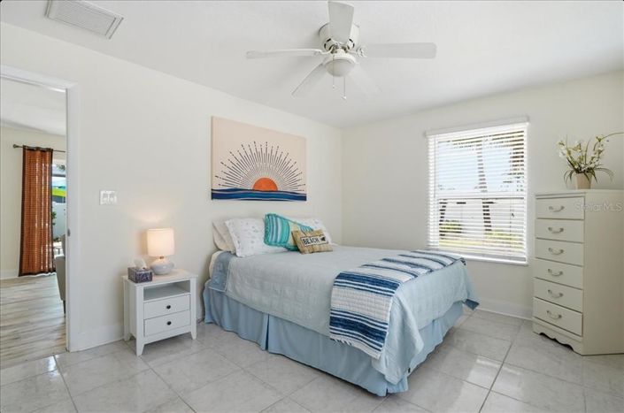 Image No.29-3 Bed Property for sale