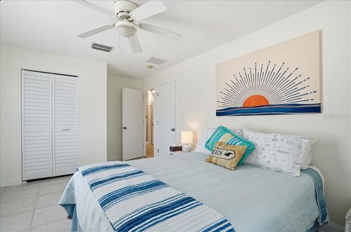 Image No.30-3 Bed Property for sale