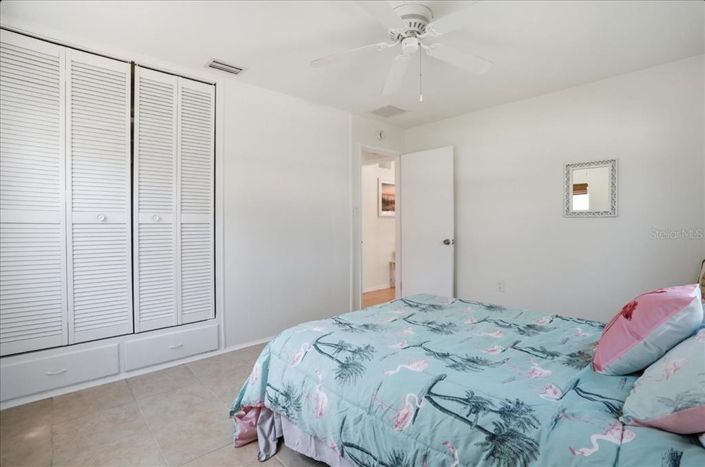 Image No.39-3 Bed Property for sale