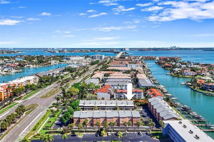 Image No.27-2 Bed Townhouse for sale