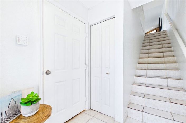 Image No.4-2 Bed Townhouse for sale