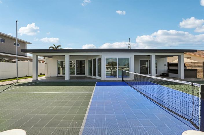 Image No.29-3 Bed Property for sale