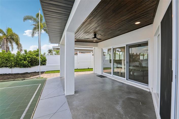 Image No.31-3 Bed Property for sale