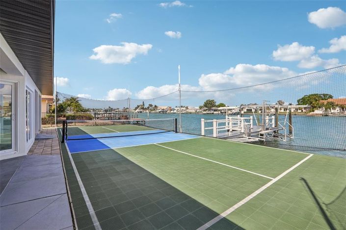 Image No.34-3 Bed Property for sale