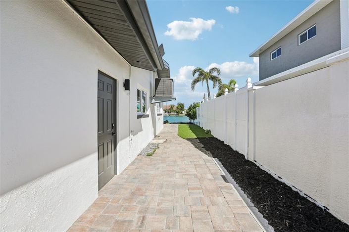 Image No.35-3 Bed Property for sale