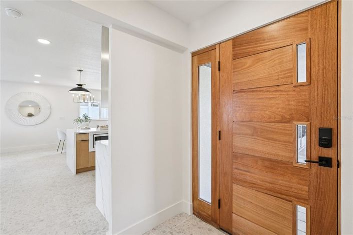 Image No.8-3 Bed Property for sale