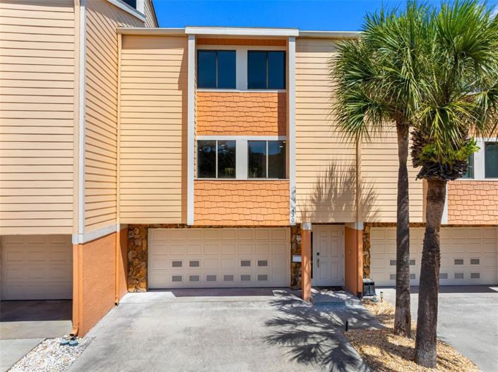 Image No.2-3 Bed Townhouse for sale