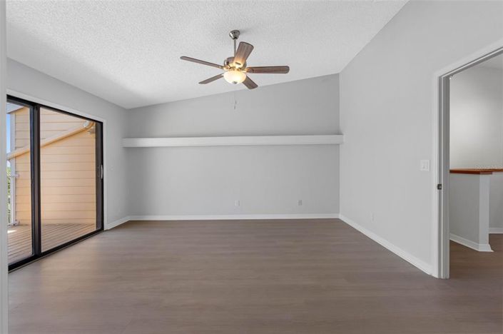 Image No.24-3 Bed Townhouse for sale