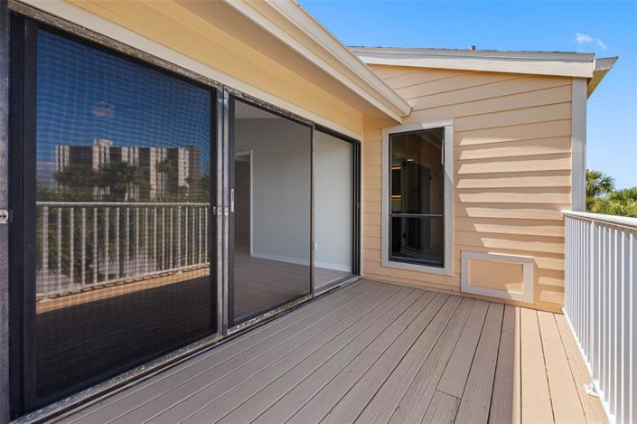 Image No.25-3 Bed Townhouse for sale