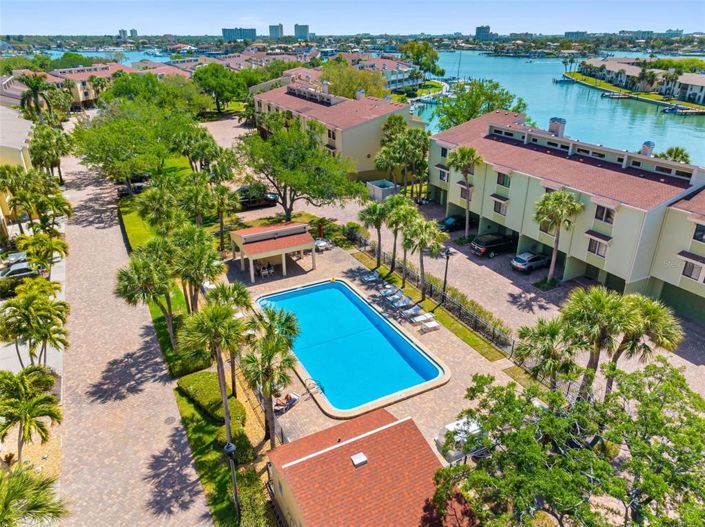 Image No.48-3 Bed Townhouse for sale