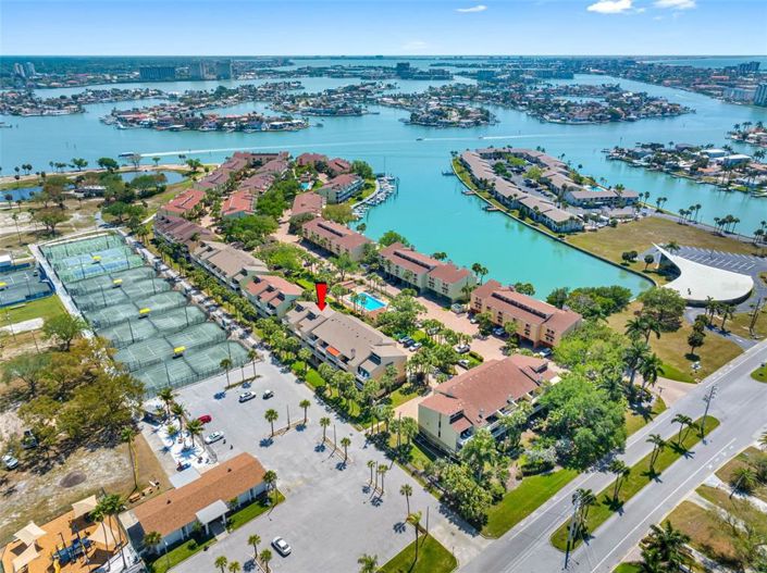 Image No.50-3 Bed Townhouse for sale