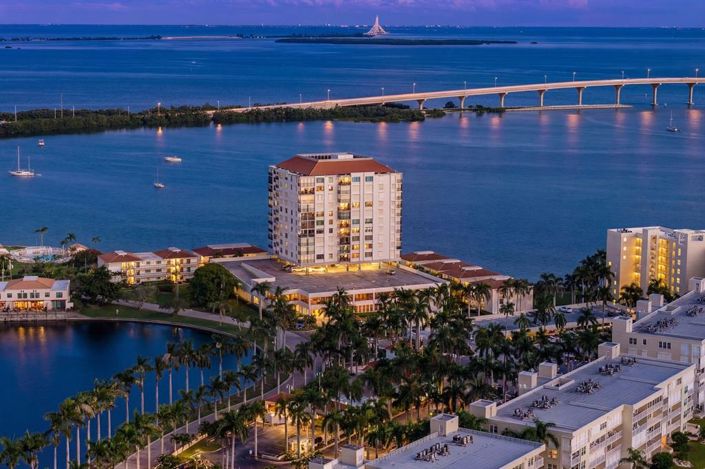 Image No.2-2 Bed Property for sale