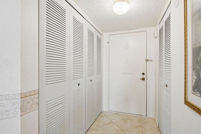 Image No.8-2 Bed Property for sale