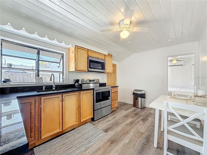 Image No.13-2 Bed Property for sale