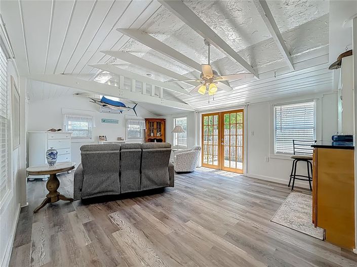 Image No.6-2 Bed Property for sale