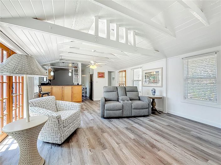 Image No.9-2 Bed Property for sale