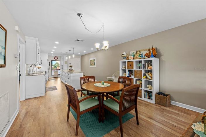 Image No.13-2 Bed Property for sale