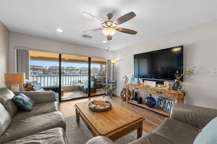 Image No.16-2 Bed Property for sale