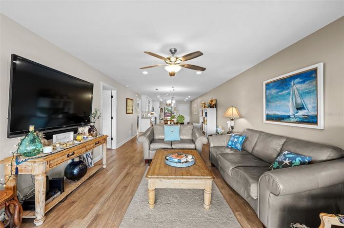 Image No.18-2 Bed Property for sale