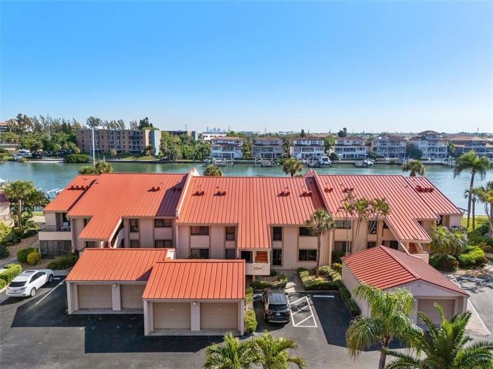 Image No.2-2 Bed Property for sale