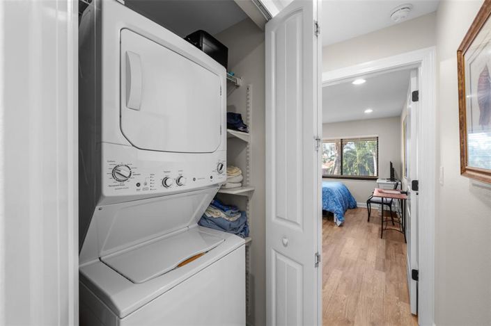 Image No.33-2 Bed Property for sale