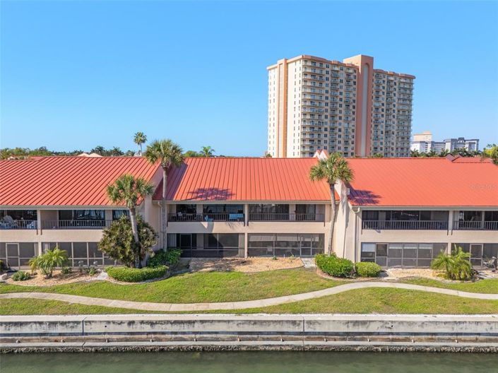 Image No.41-2 Bed Property for sale