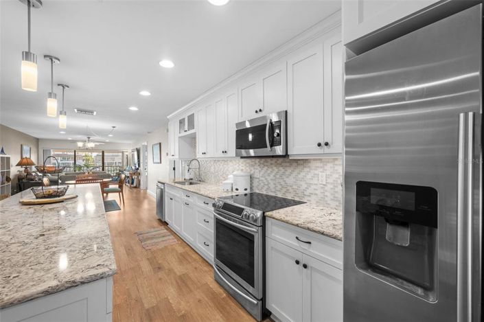 Image No.6-2 Bed Property for sale