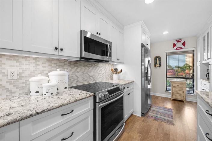 Image No.8-2 Bed Property for sale