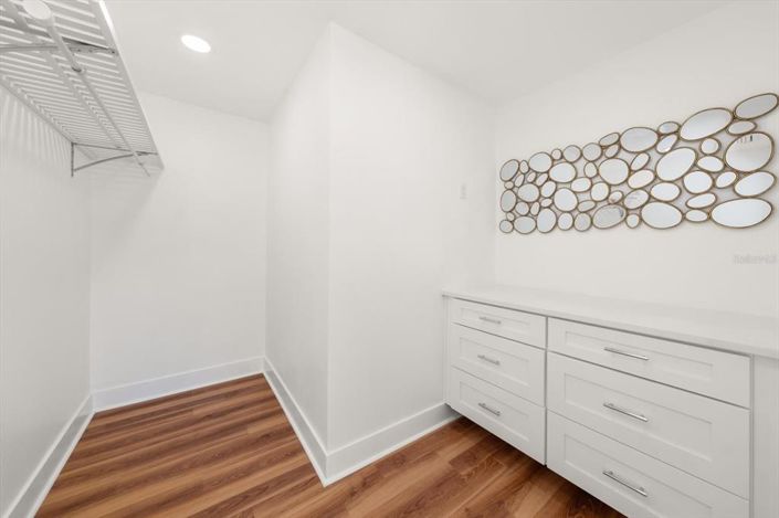 Image No.16-3 Bed Property for sale