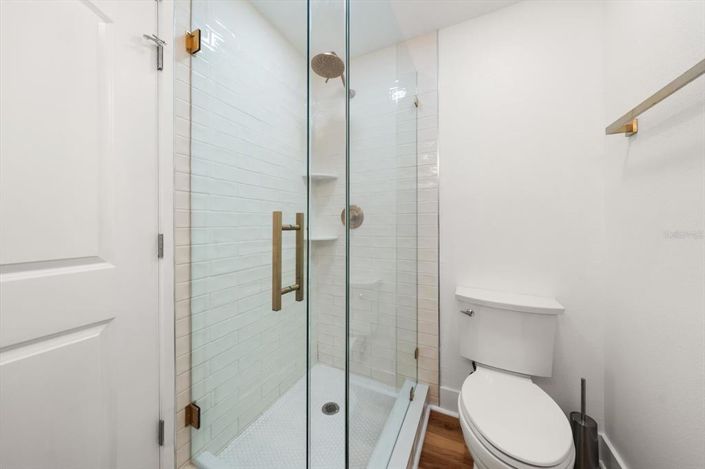 Image No.20-3 Bed Property for sale