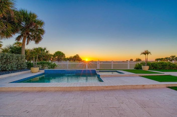 Image No.26-3 Bed Property for sale