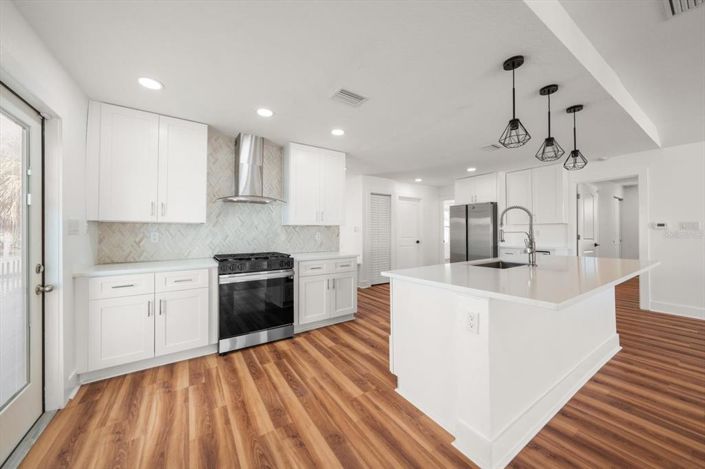 Image No.35-3 Bed Property for sale