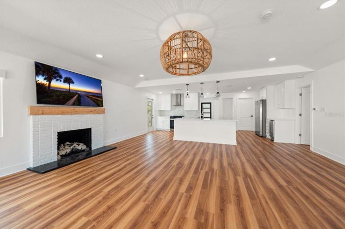 Image No.37-3 Bed Property for sale