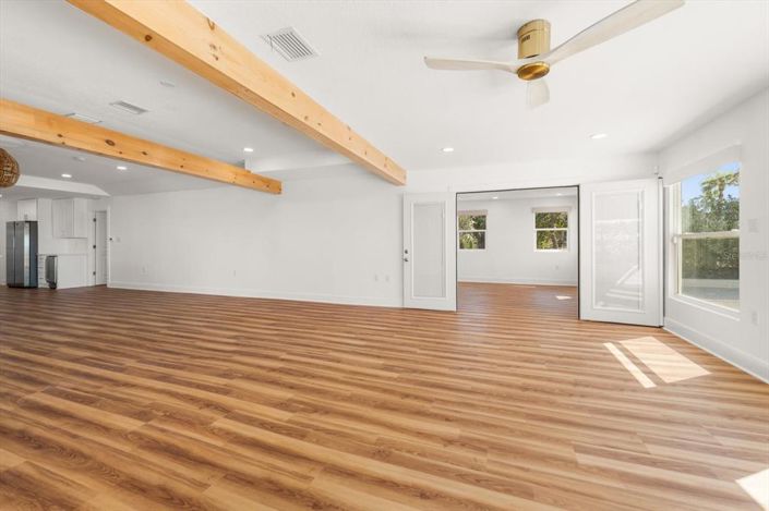 Image No.39-3 Bed Property for sale